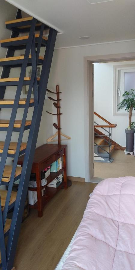 Ri-In Mokpo Guesthouse Kültér fotó